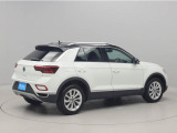 Volkswagen専門のメカによってオイル交換、オイルフィルター交換、ワイパーブレード交換など整備してからのお渡しになります。