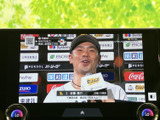 後方の状況をクリアに映し出すことで、安全な駐車操作をサポートします。狭い場所でも安心して駐車できます。