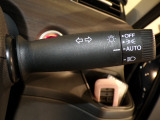 【オートライトコントロール機構】明るさを自動で探知し、点灯・消灯するので安全です!
