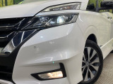 【LEDヘッドライト】悪天候や夜間走行時も良好な視界を確保し安心して運転できる高輝度LEDヘッドライトを装備!点灯速度が早く、消費電力も抑えられています。