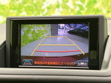 バックモニター付きで、狭い場所での駐車も安心。後方の状況を的確に把握し、安全な運転をサポートします。