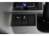 VSA装備=ブレーキ時の車輪ロックを防ぐABS、加速時などの車輪空転を防ぐ トラクションコントロールシステムに旋回時の横すべり抑制の3つの機能を トータルにコントロールします。