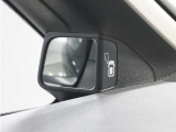 ◆サイドビューサポートミラー◆車の左前の見ずらい所・助手席側のドアの下あたりの見づらい所を映すから、駐車がずっとラクになります。
