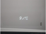 HUD ヘッドアップディスプレイ付きです。視線移動も少なく、安全運転の一助に☆