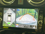 【アラウンドビューモニター】専用のカメラにより、上から見下ろしたような視点で360度クルマの周囲を確認することができます☆死角部分も確認しやすく、狭い場所での切り返しや駐車もスムーズに行えます。