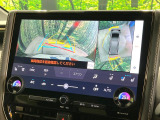 【パノラミックビューモニター】専用のカメラにより、上から見下ろしたような視点で360度クルマの周囲を確認することができます☆死角部分も確認しやすく、狭い場所での切り返しや駐車もスムーズに行えます。