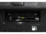 高速道路走行の料金所をノンストップで通過できるETCを装備!※ ETCカードのお申し込みも当社にお任せ下さい!