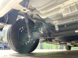 お車を安心してお乗りいただく為には、足回りの定期点検が欠かせません。サービスサポート(有償保証)では無料点検もご提供しており、安心のカーライフをお過ごしいただけるサポート体制が整っています。