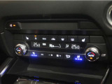 運転席と助手席にはシートヒーターはもちろんのこと、ベンチレーションも付いておりますので季節問わず快適にお過ごしいただけます。