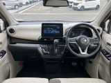室内は専門の業者によるルームクリーニング済み!納車後も快適な車内でお出かけできますよ!