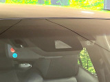 【プリクラッシュセーフティ】前方の車両等を検知し、衝突しそうな時は警報で注意を促し、ブレーキを踏む力をサポート。ブレーキを踏めなかった場合は衝突被害軽減ブレーキが作動、衝突回避をサポートします。