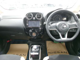 操作しやすい運転席廻り!操作パネルも使いやすい!!ドライブが楽しくなります!