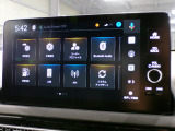 CD、DVD、Bluetooth、AM、FM、AUX、スマートフォン接続ができます。