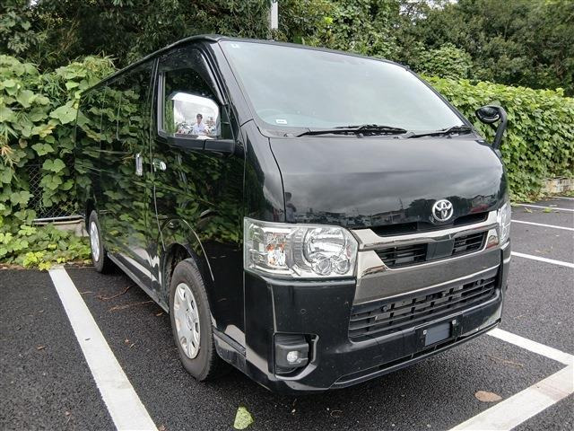 トヨタ ハイエースバン 