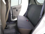 ゆとりある広々とした車内空間は、ドライブを始め買い物やレジャーなど、幅広く活躍します。一人でもみんなとでもお出かけを楽しみましょう!