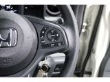 Hondaセンシングの機能のひとつ、アダプティブクルーズコントロール付!アクセルから足を離しても設定したスピードと前車との車間を保ち走行してくれます!車線維持もアシスト☆高速道路で疲労軽減ですね☆