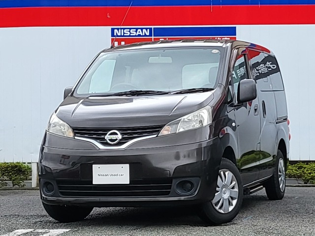 NV200バネットバン 1.6 チェアキャブ 車いす2名仕様