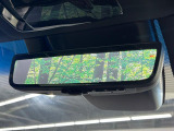 【デジタルインナーミラー】後席の大きな荷物や同乗者で後方が確認しづらい時でも安心!カメラが撮影した車両後方の映像をルームミラー内に表示。クリアな視界で状況の確認が可能です!