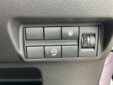 運転席回りのスイッチ類です。