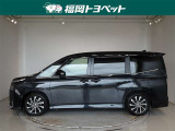 トヨタの7人のりミニバン、ヴォクシーハイブリッド S-Zが入荷しました。