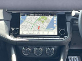 ♪ 日産コネクトナビ付いてます!一度使い出すとナビにいつも頼っちゃいます!遠方に旅行する時には本当に重宝しますよ〜 ♪