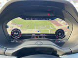 見やすいデザインのメーターパネル。運転に必要な情報を分かりやすく表示し、安全運転をサポートします。視認性が高く、運転に集中できます。