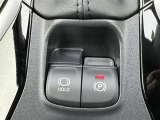 ★電動パーキングブレーキ★スイッチで作動・解除。「P」シフトで自動作動、「P」シフト以外にシフトで解除されるオート機能!
