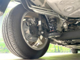 お車を安心してお乗りいただく為には、足回りの定期点検が欠かせません。サービスサポート(有償保証)では無料点検もご提供しており、安心のカーライフをお過ごしいただけるサポート体制が整っています。