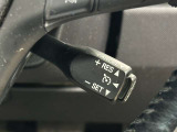 高速道路で便利な【クルーズコントロール】も装着済み。アクセルを離しても一定速度で走行ができる装備です。加速減速もスイッチ操作でOKです。