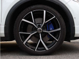 235/40R19タイヤ/8Jx19アルミホイール