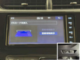 ナビ連動ETC付きです。高速道路料金所での小銭の出し入れや雨天時における窓の開け閉めなどの煩わしさが解消できます。料金所の通過もスムーズで快適ですよ。☆使用履歴表示や音声案内もしてくれます☆