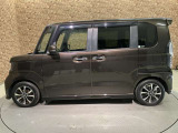 ■充実のアフターサービス■ 車の販売はもちろん、自社整備工場・自社鈑金工場・オイル交換&点検専門店舗を完備しておりますので納車後もお客様のカーライフをトータルでサポートいたします。
