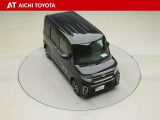 両側パワースライドドア付きだから、狭い駐車スペースなどでの乗り降りラクラク♪小さなお子さまのいるご家庭には嬉しい装備です。