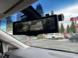 スマートルームミラーになっています 7人乗車時でも後方確認ができます