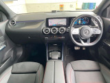 GLAクラス GLA200d 4マチック AMGライン 4WD 