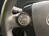 【ステアリングスイッチ】運転中、前方から目線をそらすことなく、オーディオ等の操作が可能な便利機能!安心&快適なドライブを演出してくれます♪