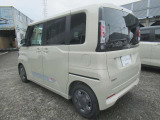 【お車でのアクセス】東名横浜町田ICが最寄。保土ヶ谷バイパス上川井ICから八王子街道(旧R16)を目黒交差点方面へ/国道246号目黒交差点から八王子街道を鶴ヶ峰方面へ。 東名高速脇の大きな看板が目印。