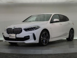 一目で伝わるBMW特有のスポーティーなプロポーションは、BMWの走行性能を生み出すのに欠かせない要因の一つです。細部まで拘りぬいたお車をぜひ一度ご覧ください!