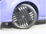 タイヤサイズは【205/50R17】です☆