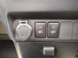 運転席・助手席シートヒーター付きです。
