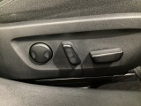 こちらのグレードは助手席にもパワーシートを装備しております!運転席同様お好みで調整が可能です!