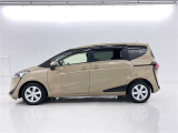 両側パワースライドドア付きだから、狭い駐車スペースなどでの 乗り降りラクラク!小さなお子さまのいるご家庭には嬉しい装備。