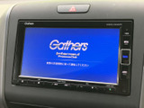 快適なドライブをサポートするナビゲーションシステム。充実したオーディオ機能で、長距離運転も楽しめます。操作性も考慮した設計です。