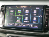 SDナビです。Bluetoothで好きな音楽を聴く事ができるので、ドライブがひときわ楽しくなっちゃいますね♪