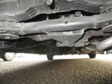 下廻りの防錆加工は多くの方が施工されてます。サビてフレームに穴が開く前にオプションで施工されることをお勧めいたします。融雪剤などから下回りを長期間、守ります。是非購入時ご検討ください