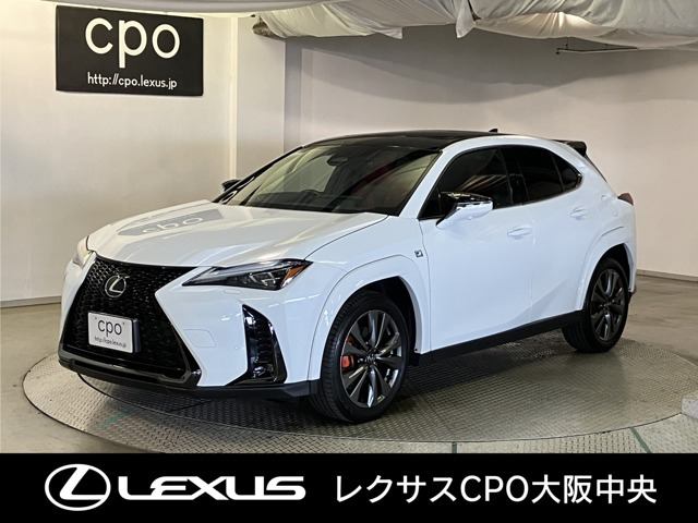 UX 300h Fスポーツ 4WD