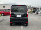全車保証付(無料)1年間保証。有料になりますが、最長5年間の延長保証がございます。※車両によって保証期間は異なります