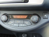 オートエアコンなのでスイッチひとつで車内を設定温度に調節してくれます☆