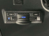 ETC車載器搭載しております。高速道路も料金支払いレーンに並ばず通過でき、とても便利です。ETCカードもお車購入時に入会する事ができます。お気軽にお問い合わせ下さい。