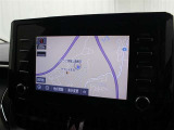 スマートフォンとの連携を可能にしたディスプレイオーディオにはナビキットを採用。AM/FM(ワイドFM対応)、Bluetooth/USB入力に対応しています。(T‐Connectは別途有料)